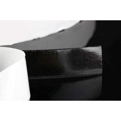 Avelena | 3/4 Breite Länge Schwarz. Selbstklebendes Klettband mit Kleberückseite.
