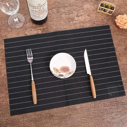 Avelena | 4-Teiliges Geschirrpad Tischdecke Matte Wärmeisolierung Rutschfesten Einfache Platzdeckchen Disc Weiße Pads Schüsseluntersetzer Küchenaccessoires