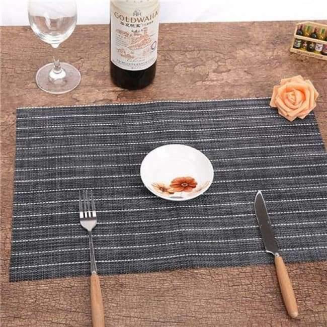 Avelena | 4-Teiliges Geschirrpad Tischdecke Matte Wärmeisolierung Rutschfesten Einfache Platzdeckchen Disc Weiße Pads Schüsseluntersetzer Küchenaccessoires