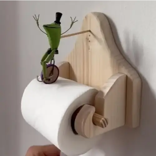 Avelena | Toilettenpapierhalter Original Frosch auf dem Fahrrad