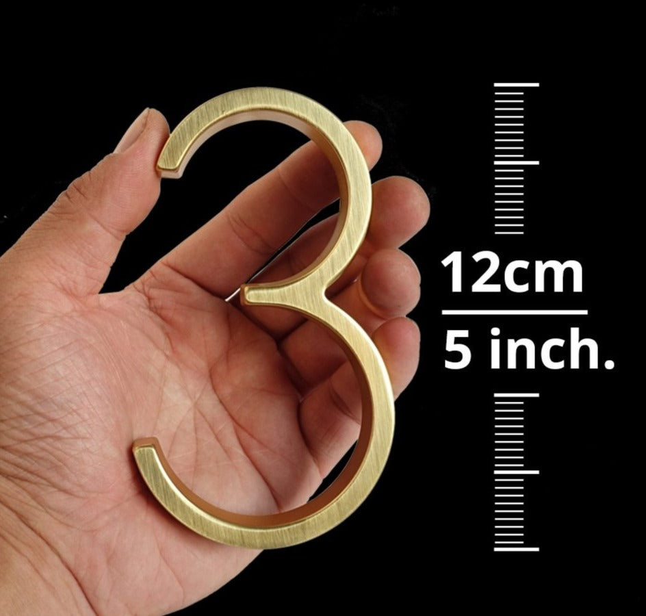 Avelena | Gold Moderne Hausnummern