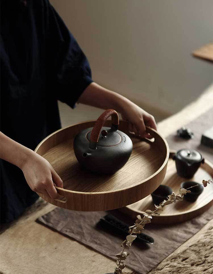 Avelena | Schlanke, runde Serviertabletts aus Holz