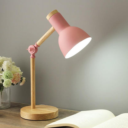 Avelena | LuminoShade – Moderne Schreibtischlampe aus Holz im skandinavischen Stil