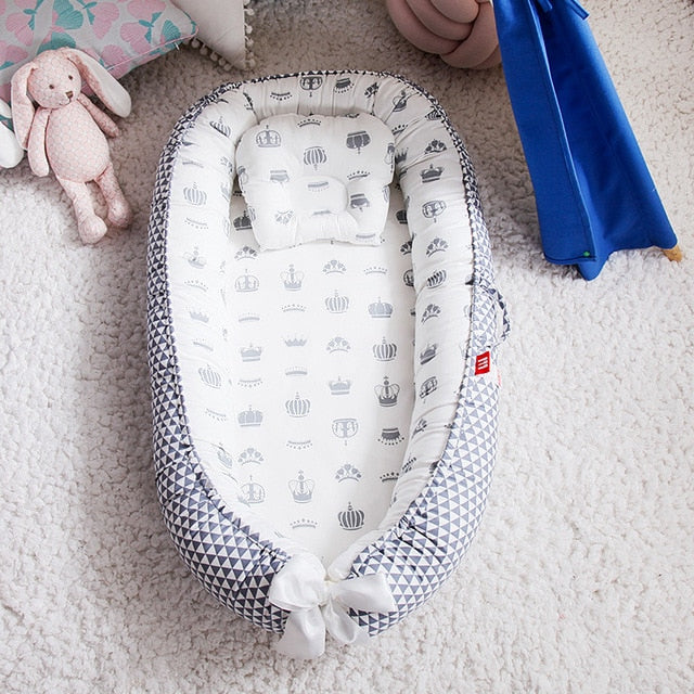 Avelena | Tragbares Babybett und Baby Nest Bett mit Kissen