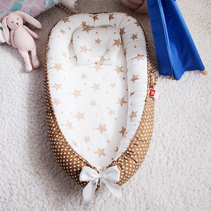 Avelena | Tragbares Babybett und Baby Nest Bett mit Kissen