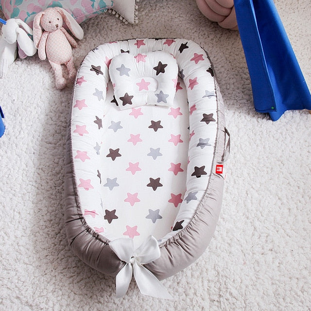 Avelena | Tragbares Babybett und Baby Nest Bett mit Kissen