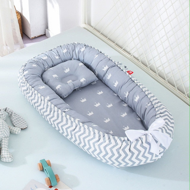 Avelena | Tragbares Babybett und Baby Nest Bett mit Kissen