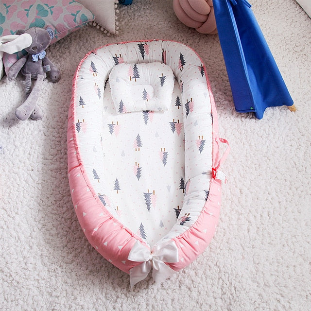 Avelena | Tragbares Babybett und Baby Nest Bett mit Kissen