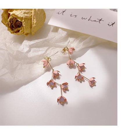 Avelena | Lange Strass Kristall Pink Sakura Blume mit Zirkon Clip Ohrringe