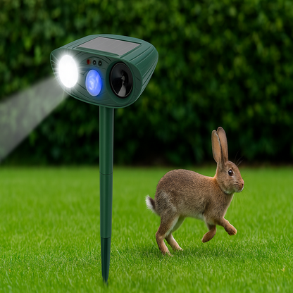 Avelena | Solar-powered ultrasonic rabbit repeller with flashing light – Effective pest control for gardens and yards
