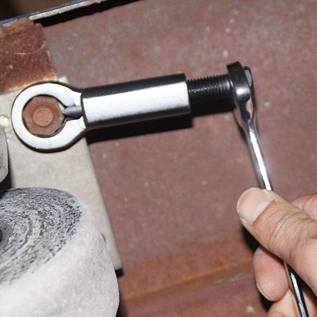 Avelena | Rusty Nut Spaltwerkzeug