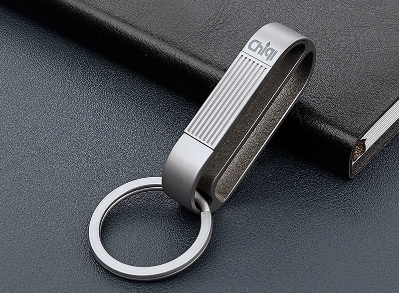 Avelena | Titanlegierung Herren Gürtelschnalle Schlüsselanhänger - Langlebig, Stilvoll, Farbneutraler Verschluss