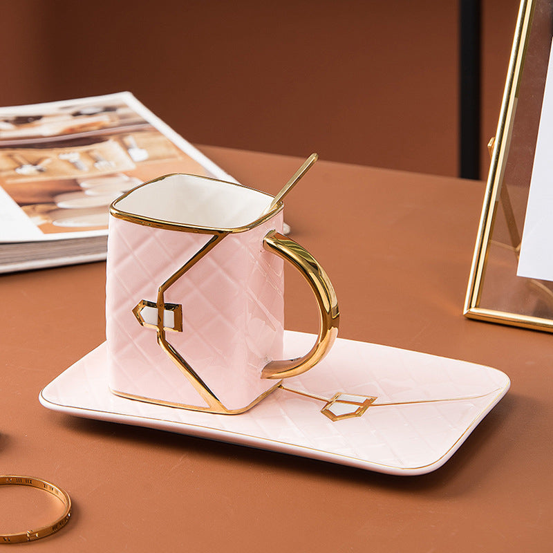Avelena | Kreative Tasse mit Schale und Löffel
