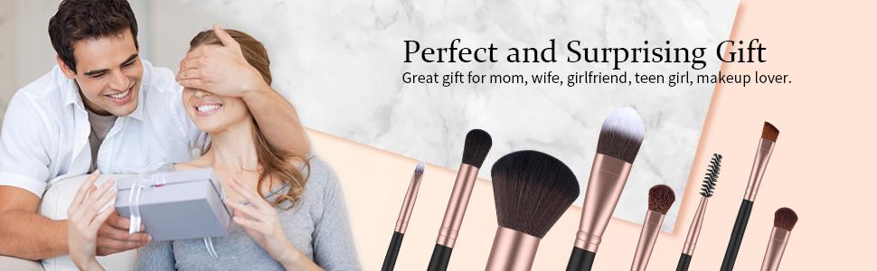 Avelena | Make-Up Pinsel Starterset mit Schwämmen, Wimpernzange und Tasche In Schwarz