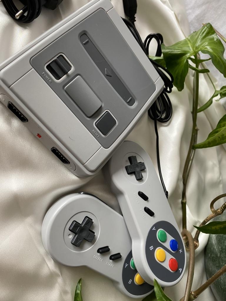 Avelena | Super Nintendo Spielkonsole mit 620 Spielen