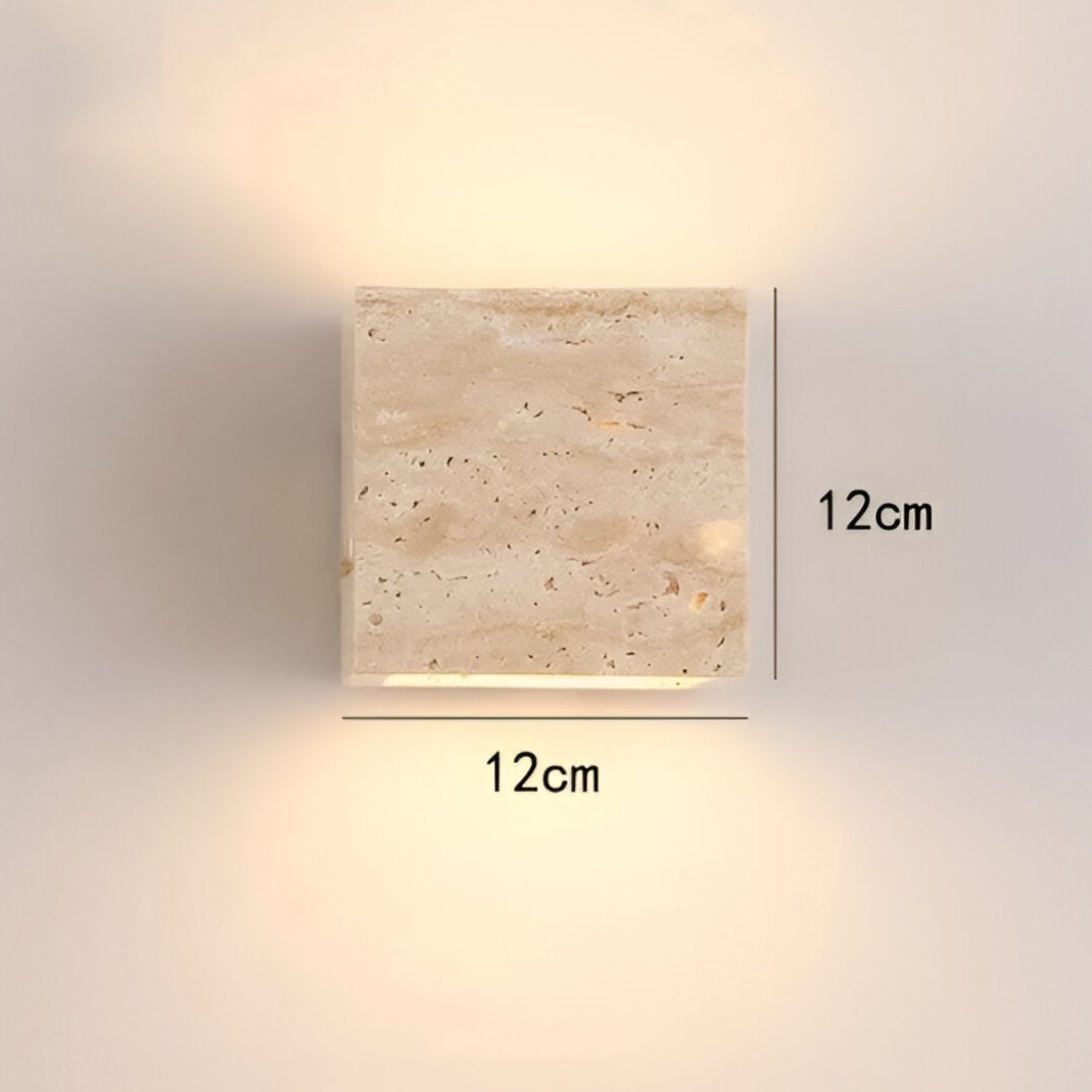 Avelena | Wandleuchte aus Travertin für eine warme und elegante Atmosphäre