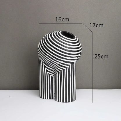 Avelena | Vase mit abstrakter Geometrie