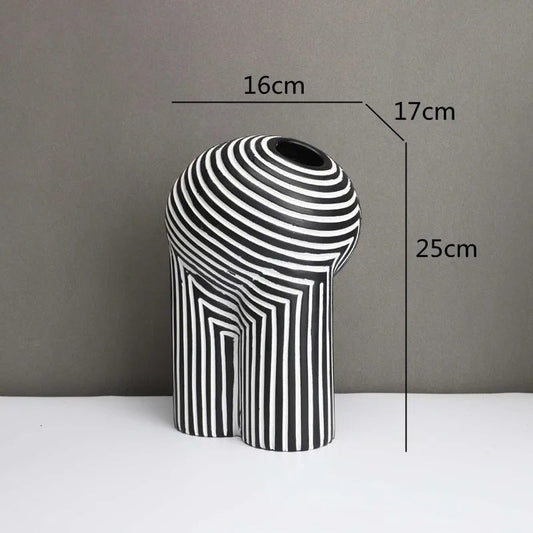 Avelena | Vase mit abstrakter Geometrie