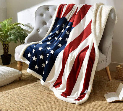 Avelena | Flanell-Sherpa-Decke mit amerikanischer Flagge