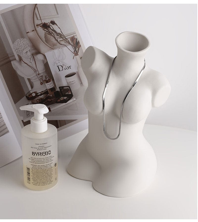 Avelena | Female Form Vase Kollektion