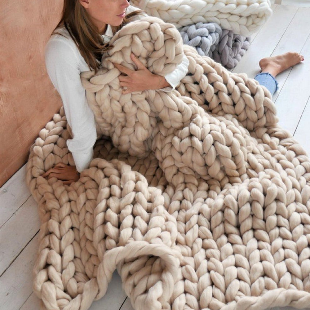 Avelena | 1000 Gramm XXL Chunky Strickgarn - LuxaWool